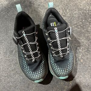 Ladies Icebug Newrun GTX - size 7 - Excellent Used Condition